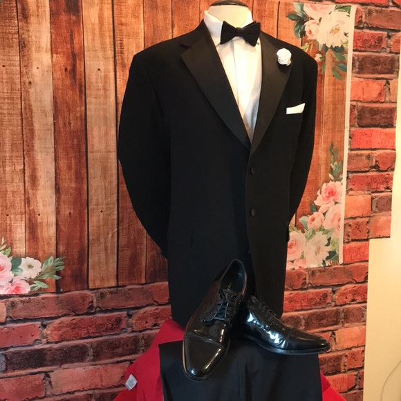 Stafford Tuxedo Coat - Picture 10 of 17